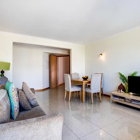 דירה Rooftop Pool Two Bedroom In *